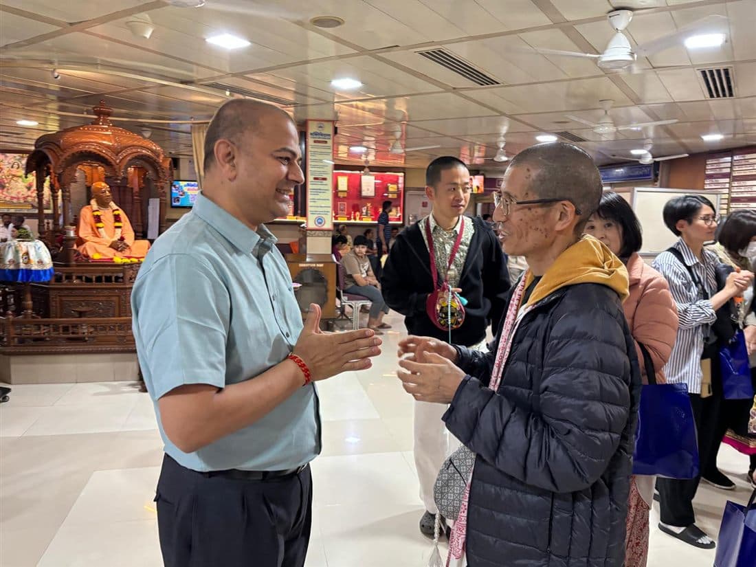 Welcoming Japanese yoga teachers who completed the Diploma in Spiritual Care